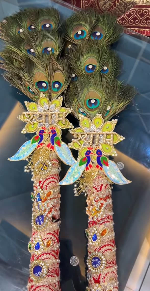 101 Mor Pankh - Handcrafted Shyam Baba Grand Mor Chhadi