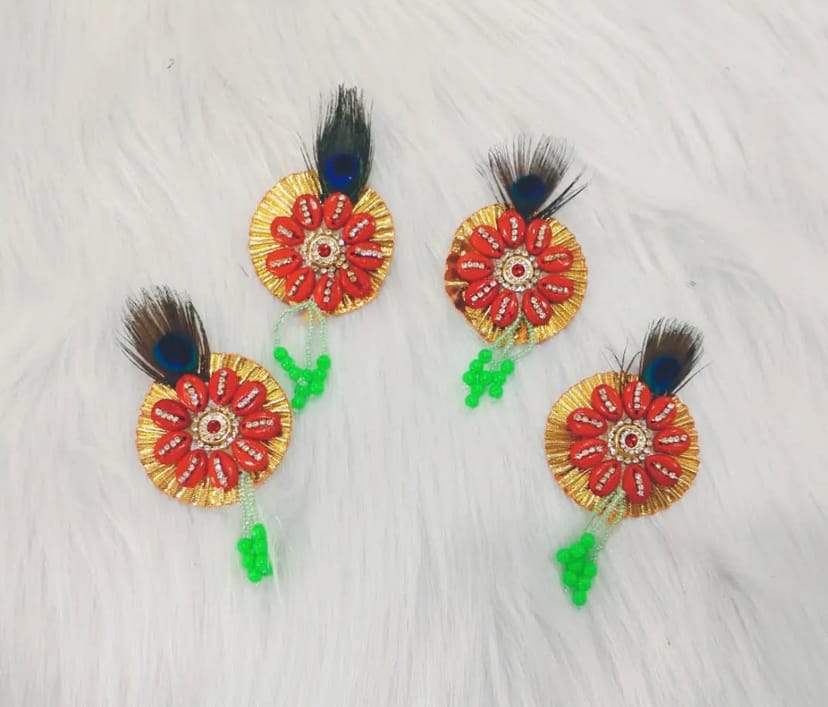 Handcrafted Shyam Baba Devotional Pagdi/Cloth Badge Brooch with Cowrie Shell & Peacock Feather (Pack of 20 Pcs) - Image 1
