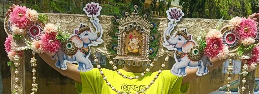 Handcrafted Designer Elephant & Ganesha Theme Bandarwal / Toran with Floral Accents - Image 1